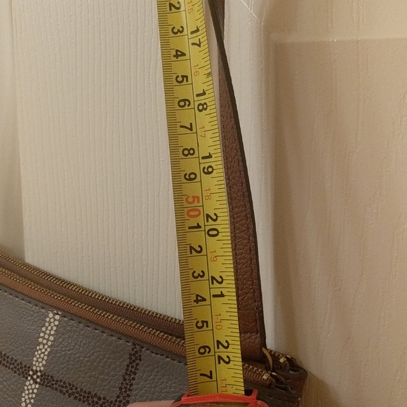 Fossil Crossbody - Picture 5 of 5